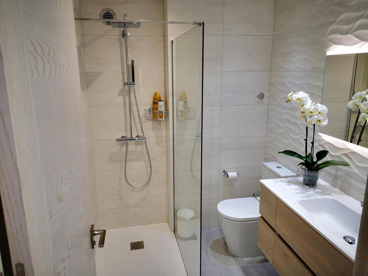 Apartamento BURGO NUEVO: Ático de lujo en pleno centro con terraza y vistas León Exterior foto