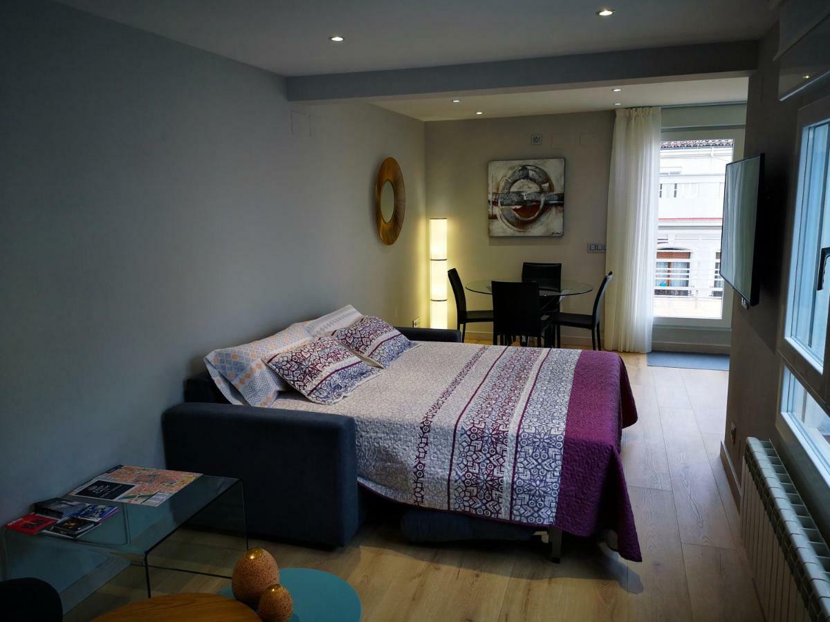Apartamento BURGO NUEVO: Ático de lujo en pleno centro con terraza y vistas León Exterior foto